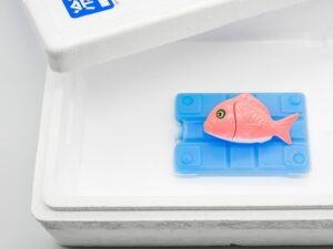 保冷剤の捨て方！液体を排水口に流すのはNG？燃えるゴミで捨てても良いのか詳しく解説！